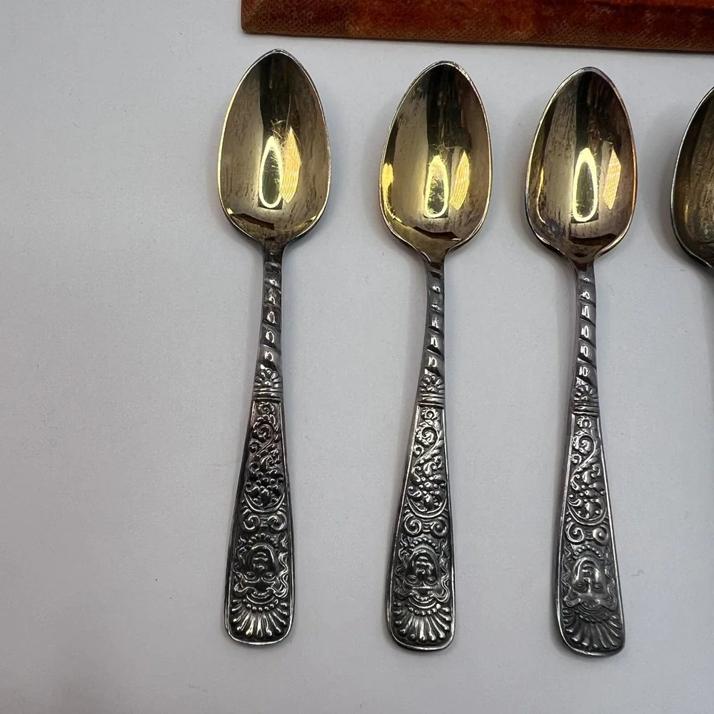 6 Pc Set 1886 Assyrian Head Silverplated Demi Spoons in Original Box Rogers Bros